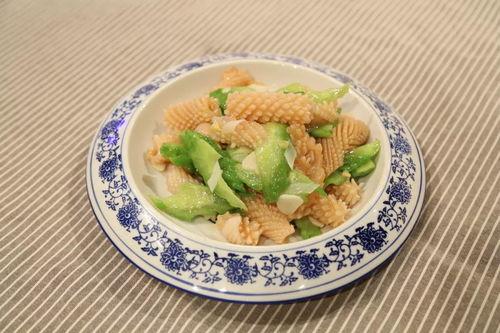 夏吃瓜这道菜,夏吃瓜，清爽一夏